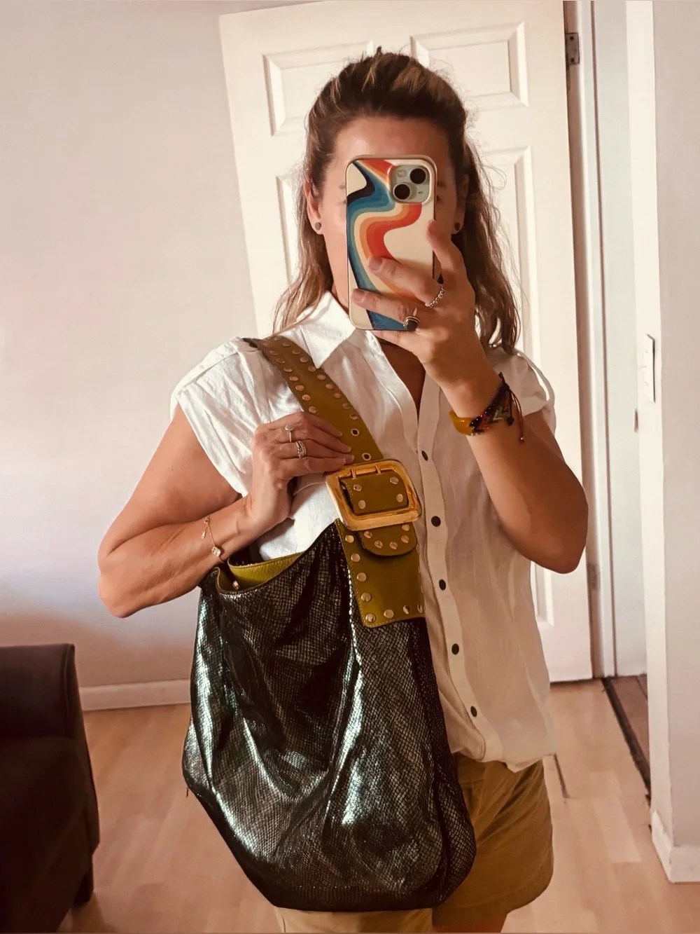 Be & D Metallic Hobo with Olive Studded Strap 🤩🤩